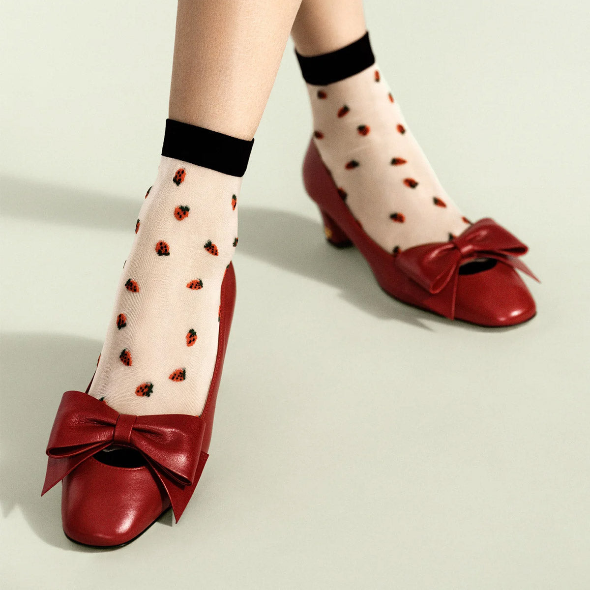 Sheer Strawberry Crew Sock in Nude