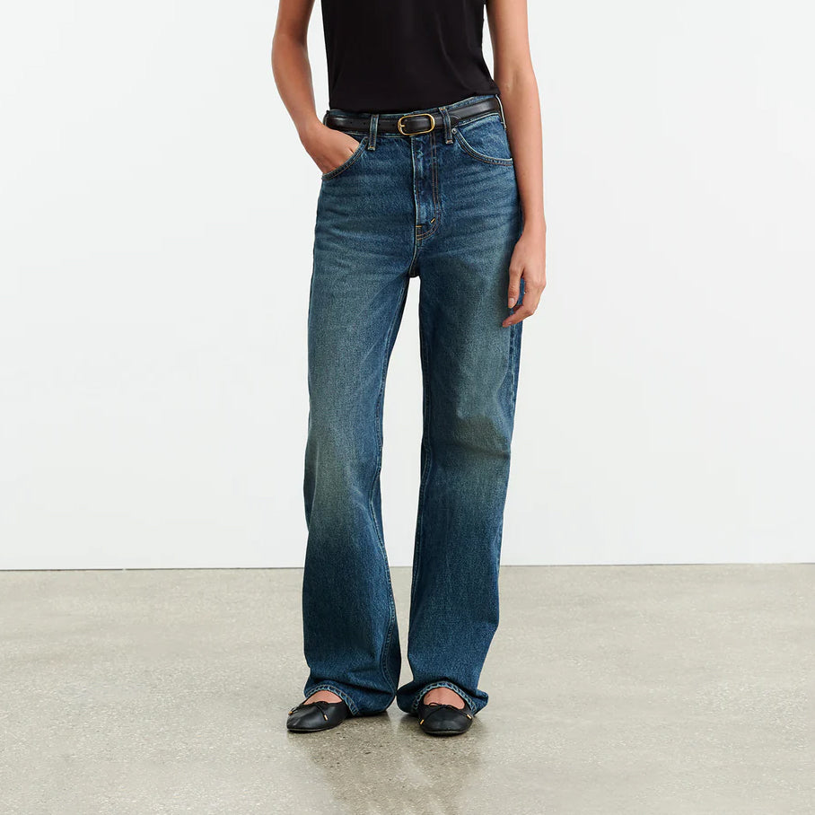 Mitchell Jean in Simon Wash