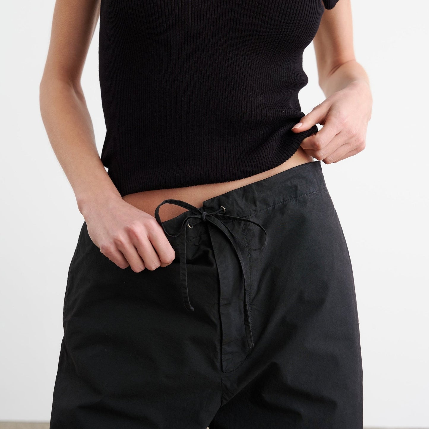 Kai Poplin Pant in Jet Black