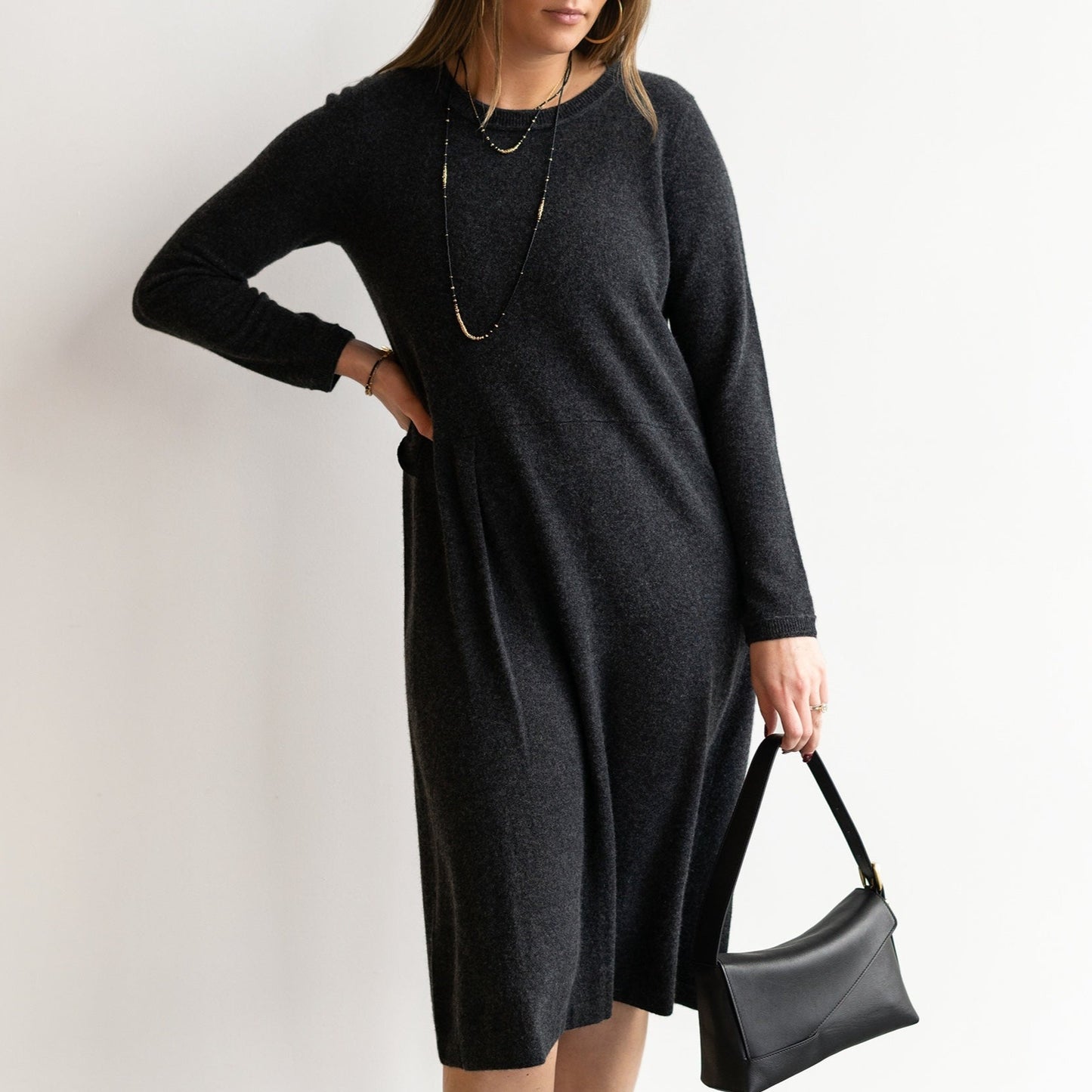 Kobe Cashmere Dress in Coal