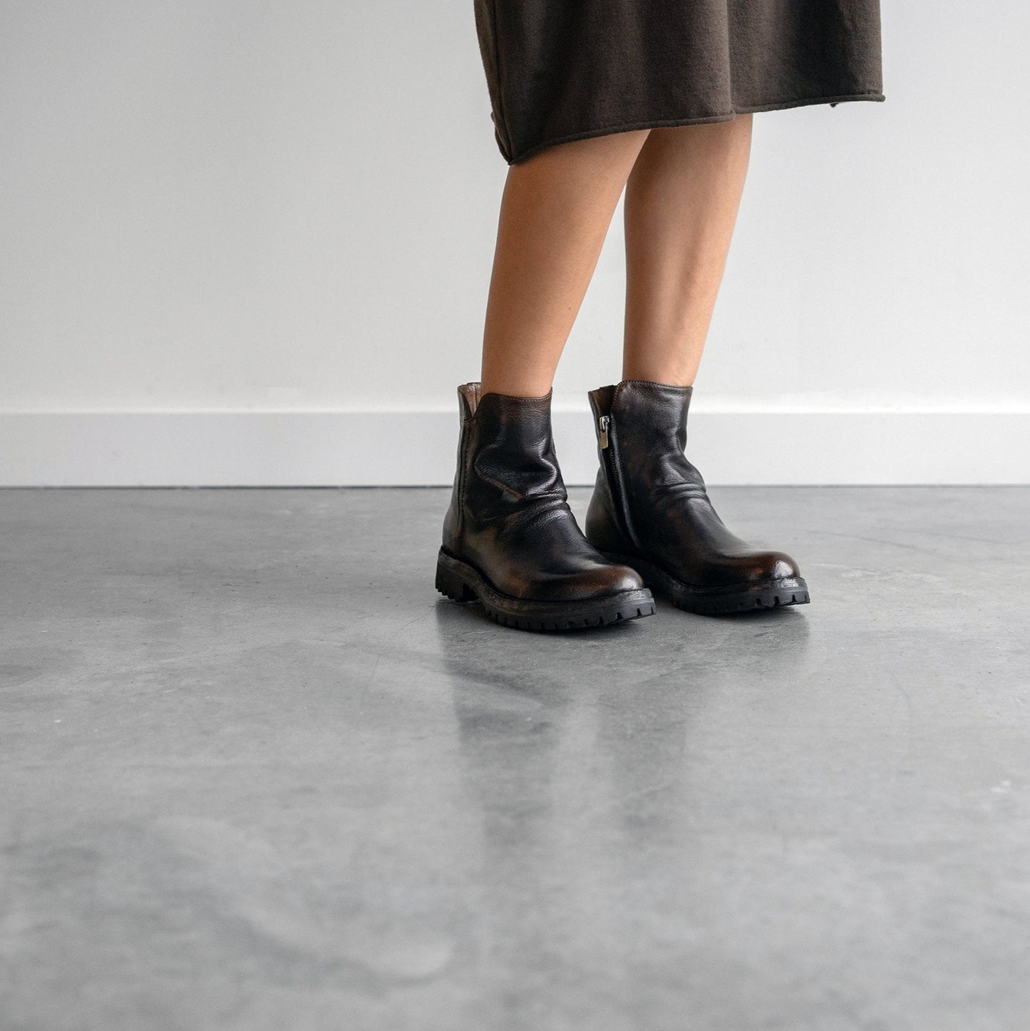 Loraine 017 Boot in Cafe & Black