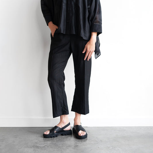 Cropped Eko Pant in Black