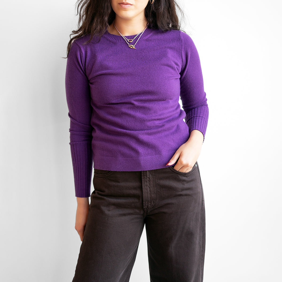 Cashmere Crew Sweater in Violet
