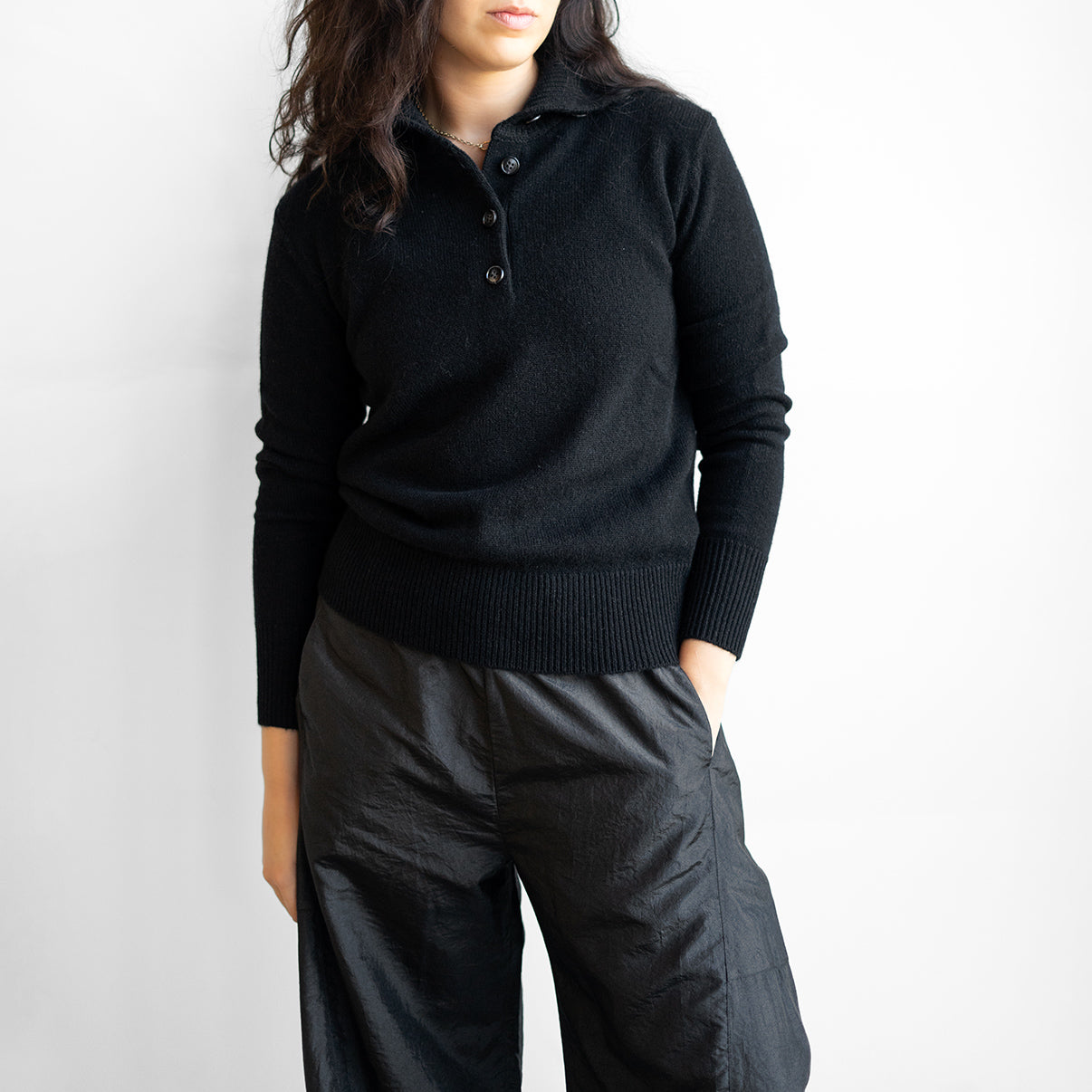 Maisie Cashmere Pullover in Black