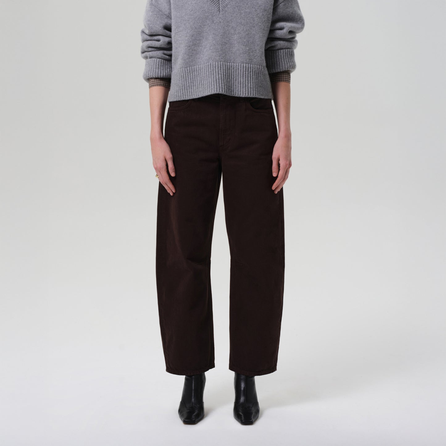 Miro Relaxed Jean in Carob