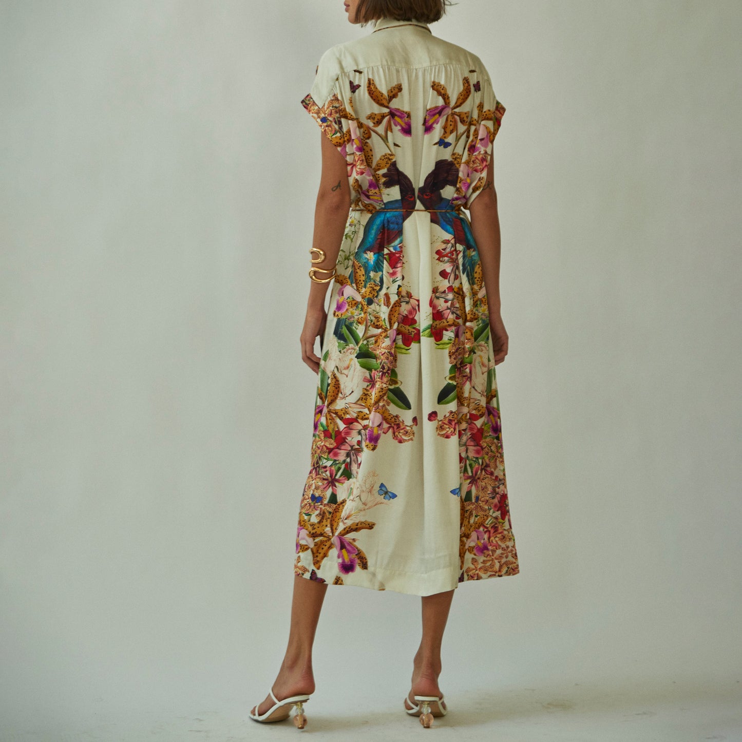 Valerie Kaftan in White Divine Birds