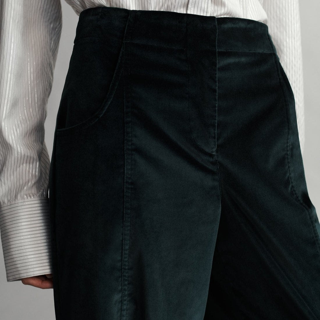Demie Cotton Velvet Pant in Forest