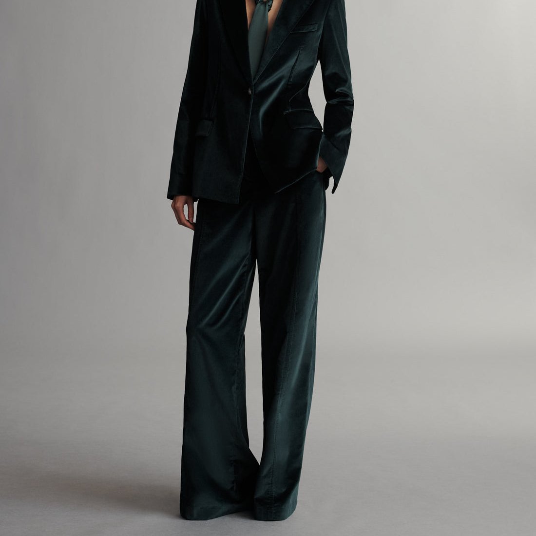Demie Cotton Velvet Pant in Forest