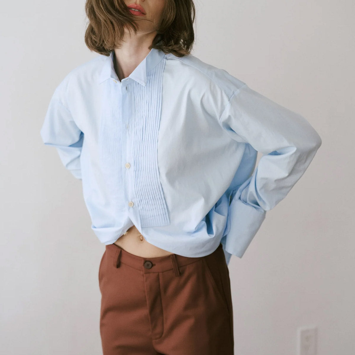 Tuck Shirt in Baby Blue