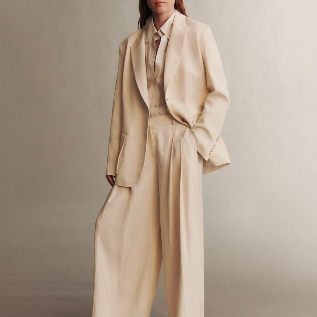 Sweet Pea Blazer in Bone