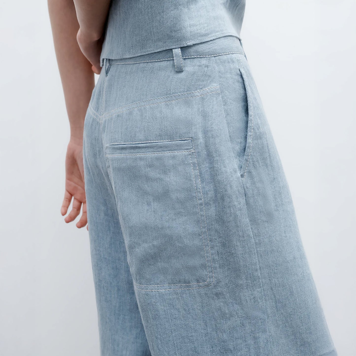 Cropped Howard Pant in Light Indigo