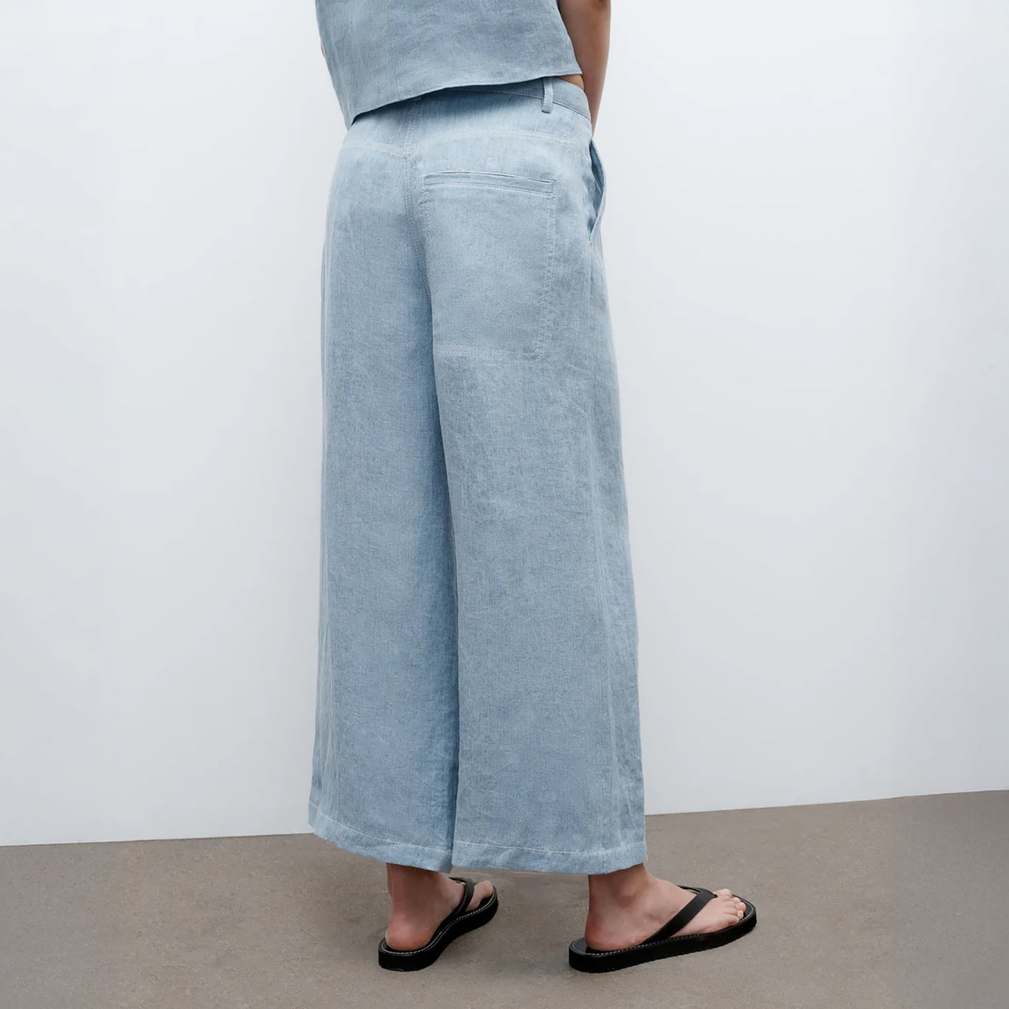 Cropped Howard Pant in Light Indigo