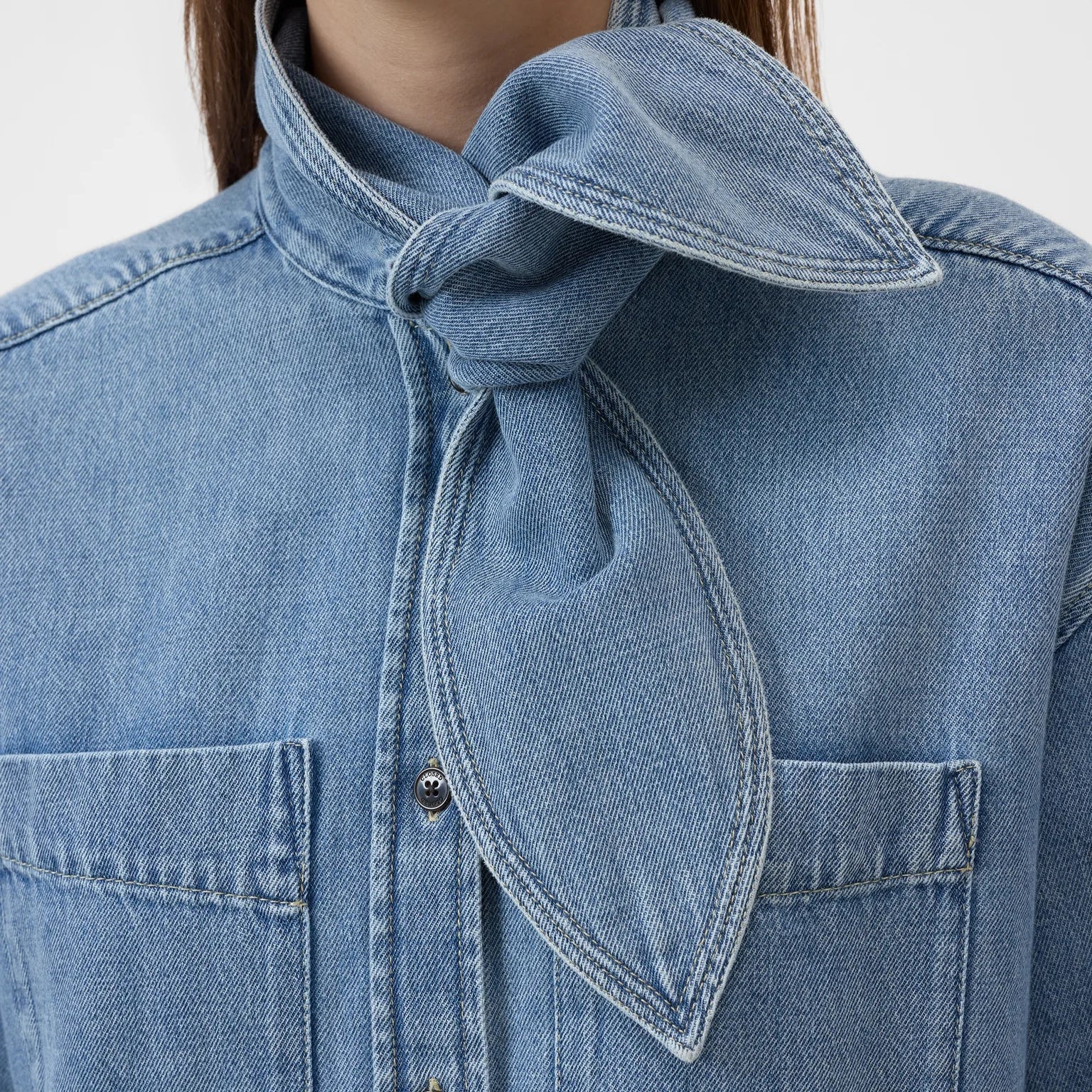 Scarf Shirt in Light Blue Denim