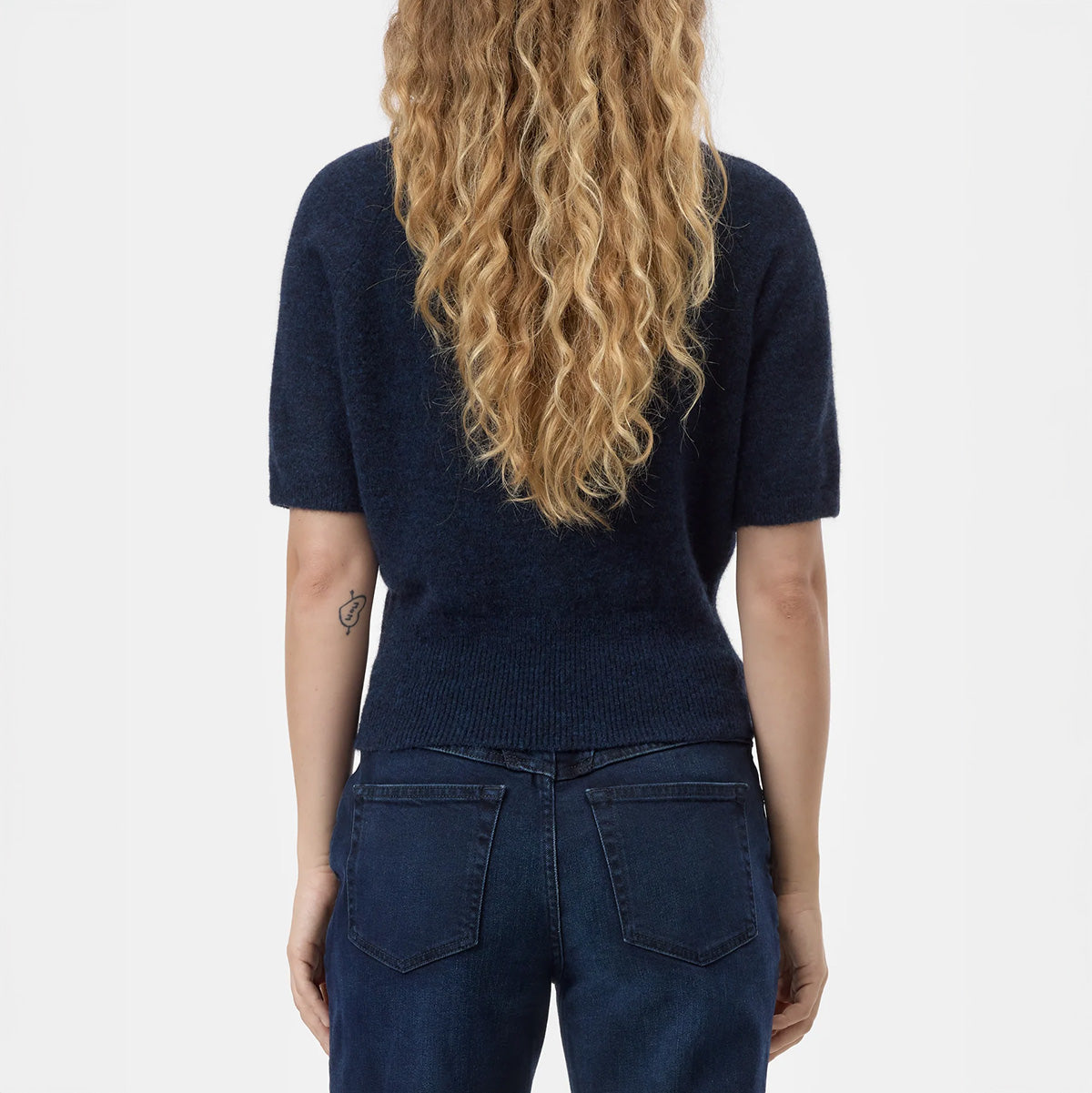 Crew Neck Short Sleeve Sweater in Dark Night