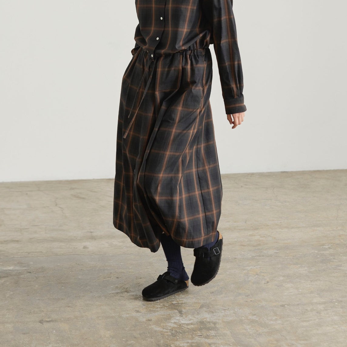 Dolly Plaid Skirt in Brown