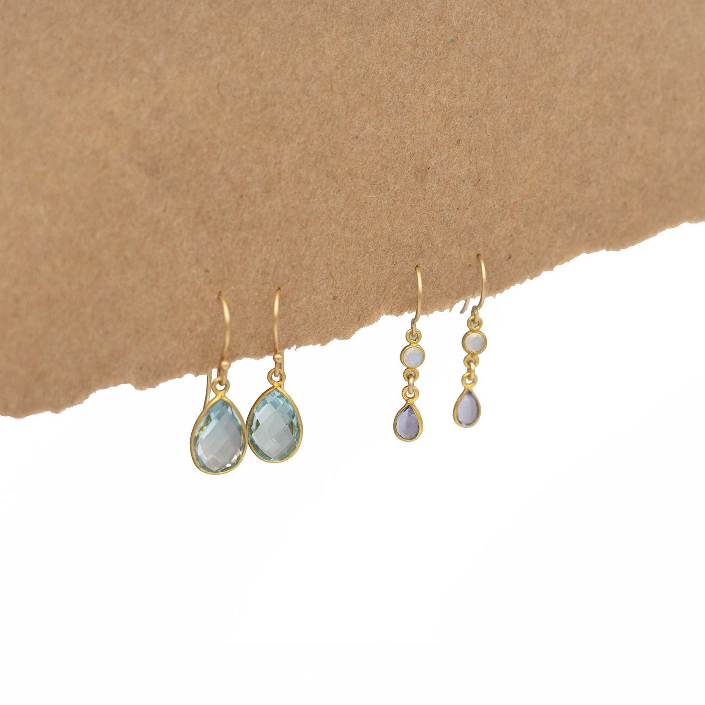 French wire drop earrings 18k yellow gold These earrings are one-of-a-kind EA-MNTZ