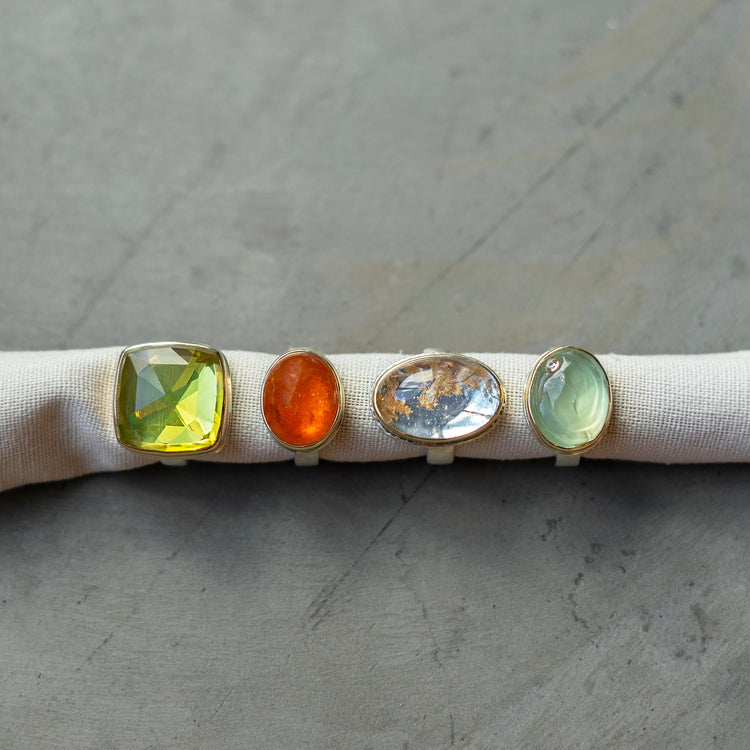 Lodalite Vertical Oval Ring