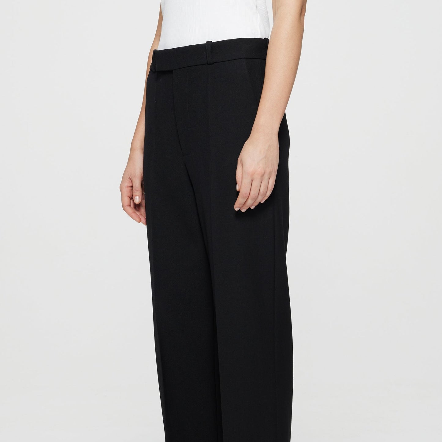 Straight Leg Trouser in Black