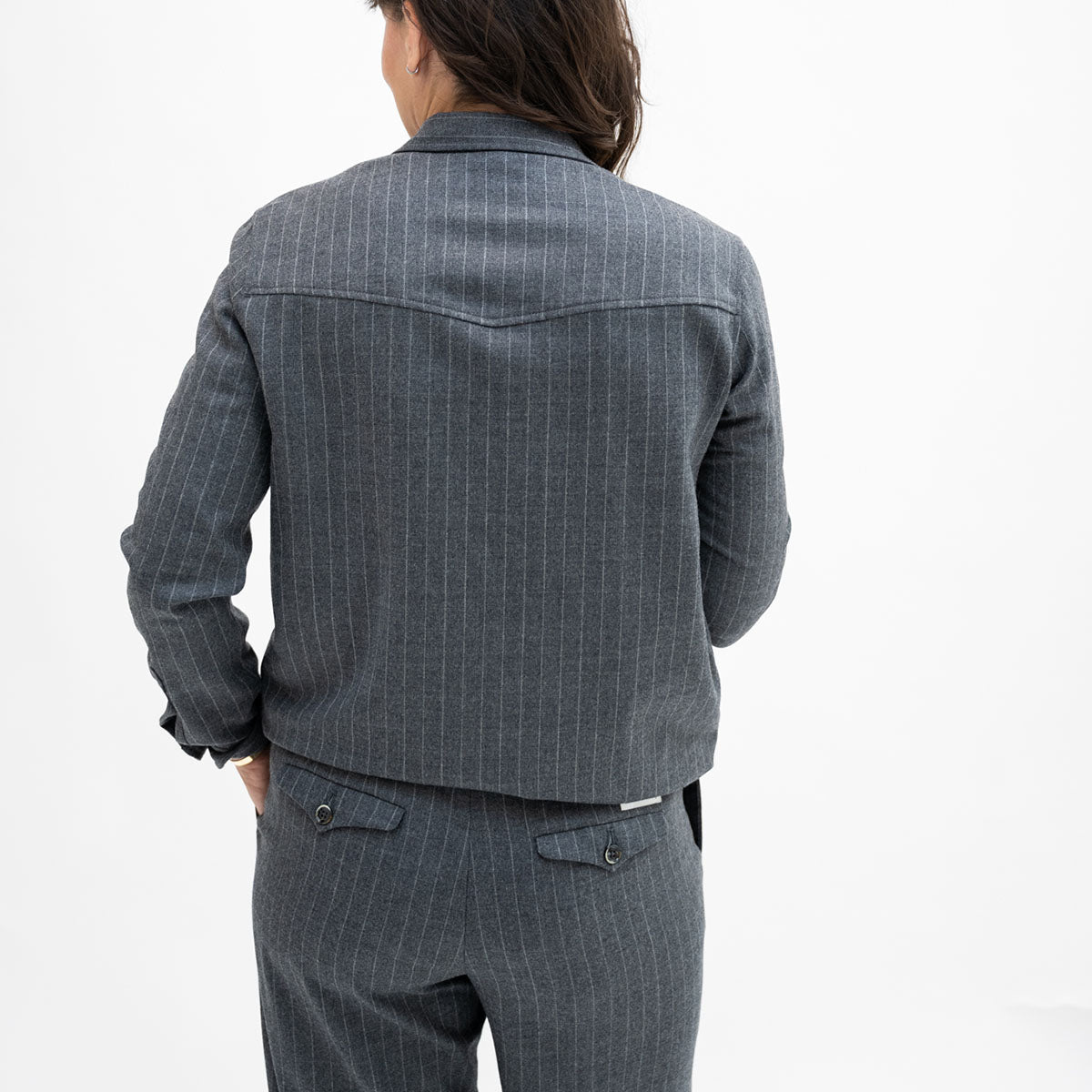 Handly Shirt in Grey Pinstripe