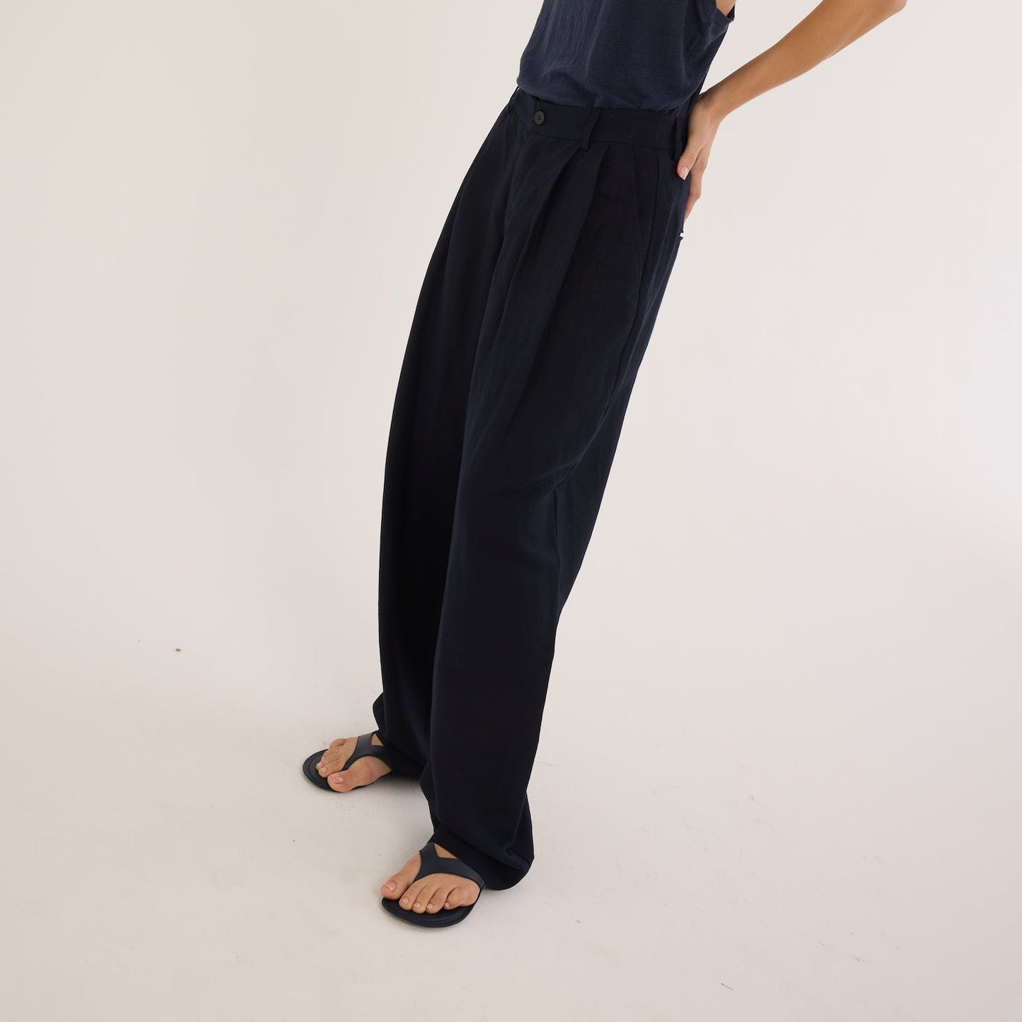 San Diego Sandal in Navy