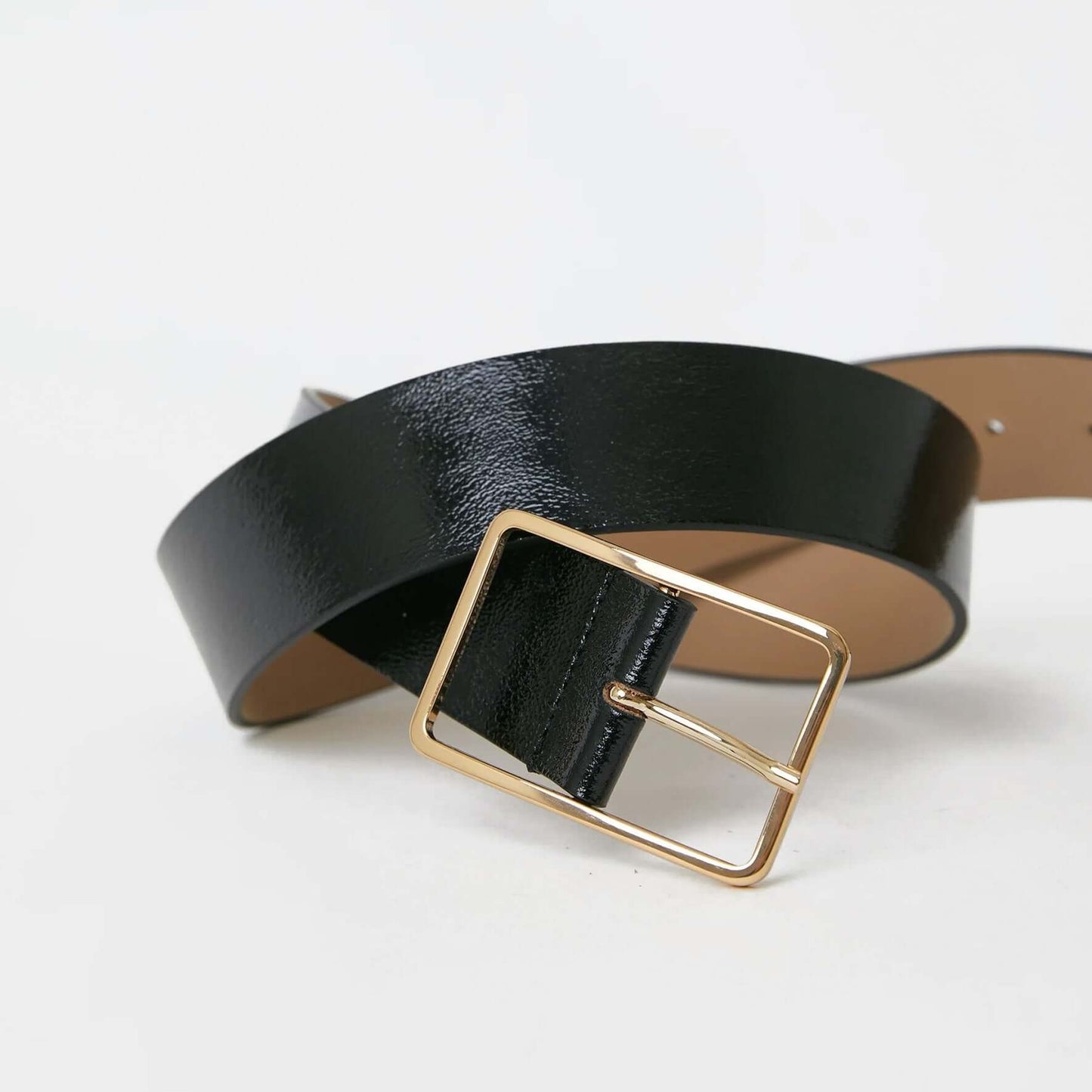 Milla Gloss Leather Belt in Black