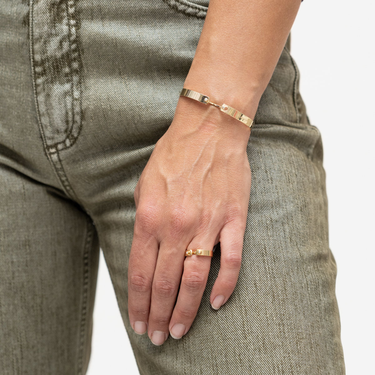 25th Anniversary Monday Morning GM Bangle in Yellow Gold