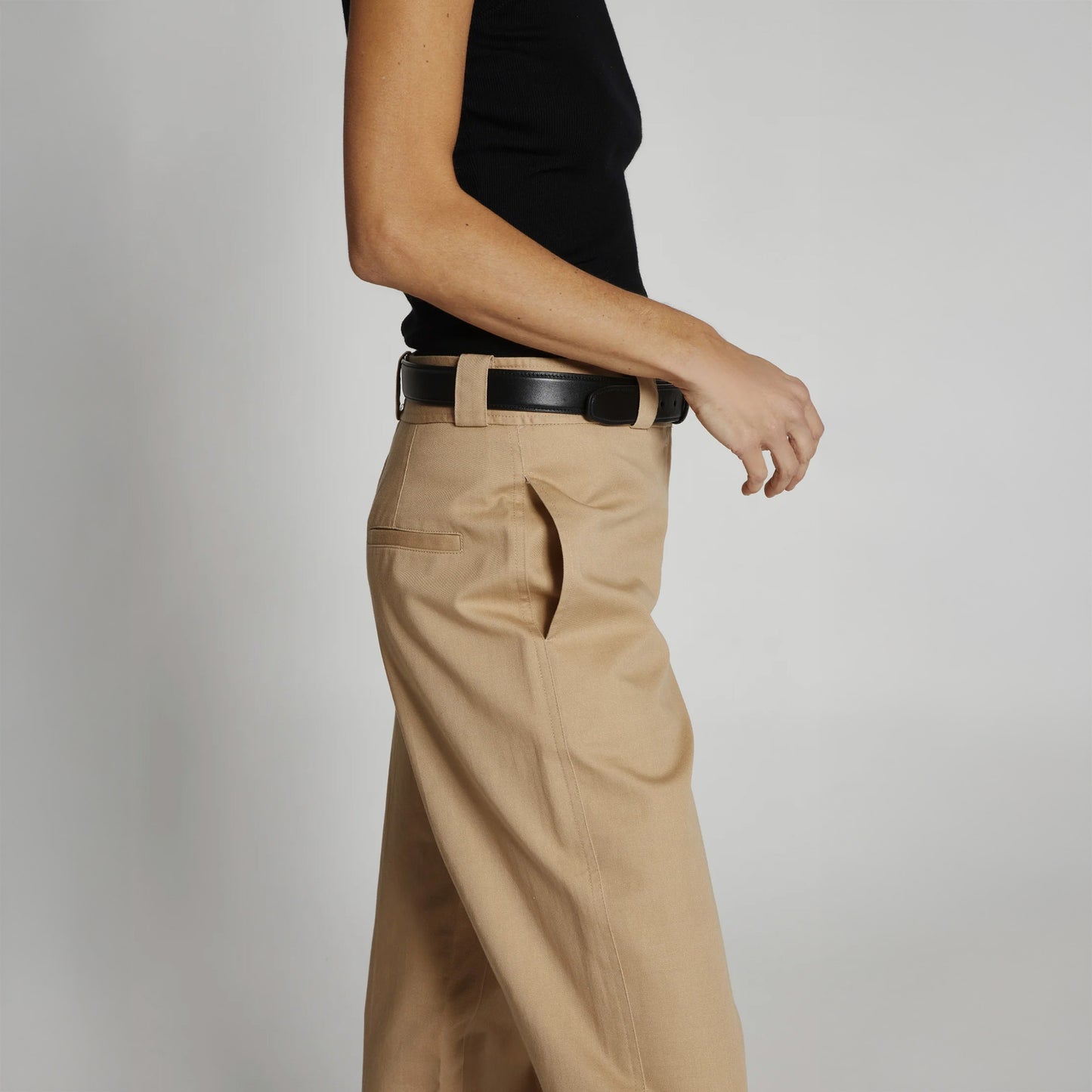 Nessa Straight Leg Pant in Khaki