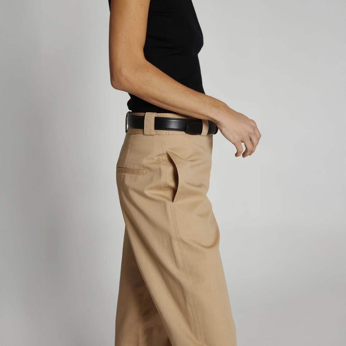 Nessa Straight Leg Pant in Khaki