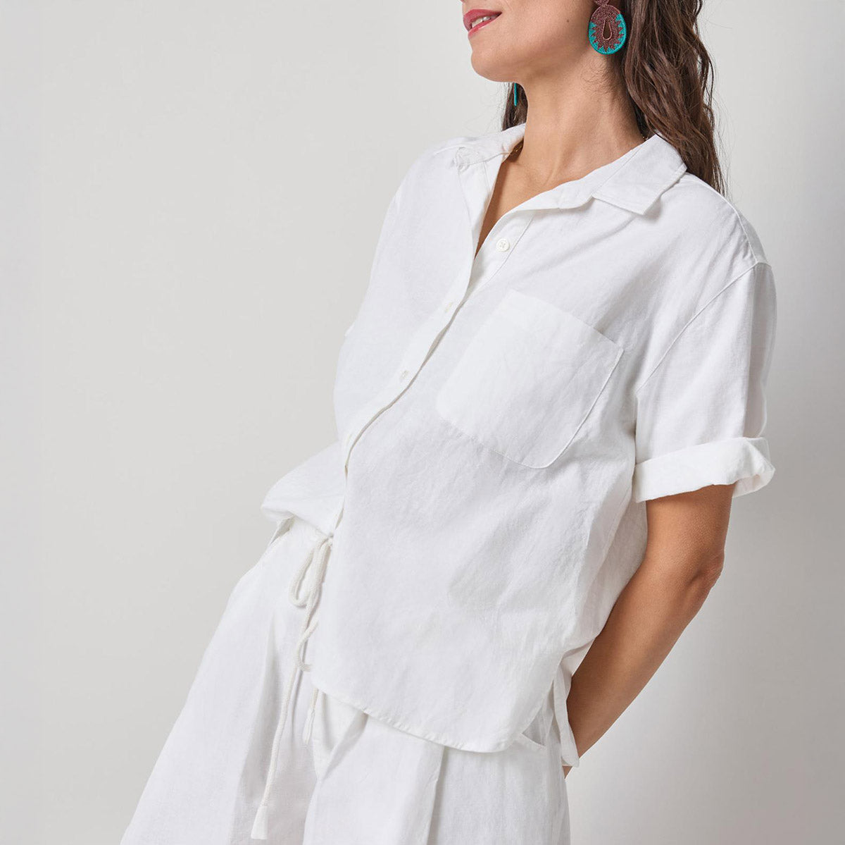 Linen Button Down in White