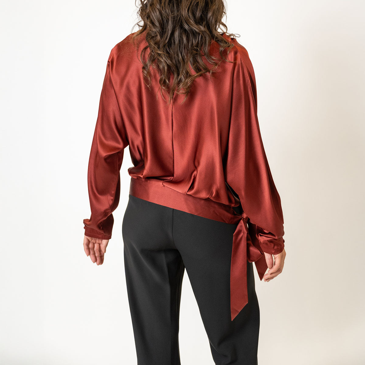 Phoebe Silk Top in Sangria