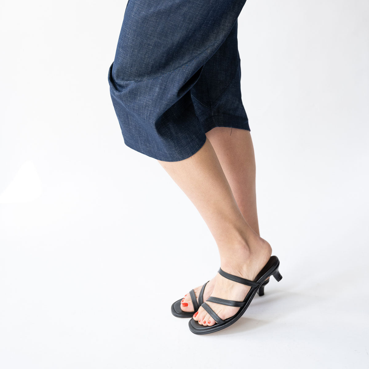 Line Heel in Nero