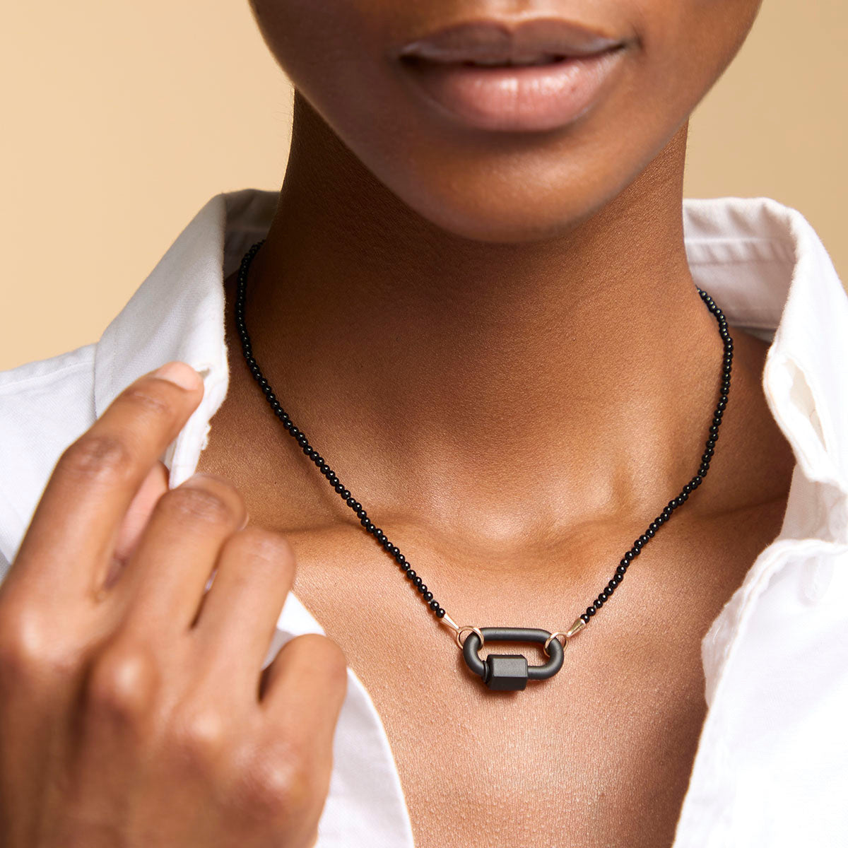 Itty Bitty Strand in Black Agate