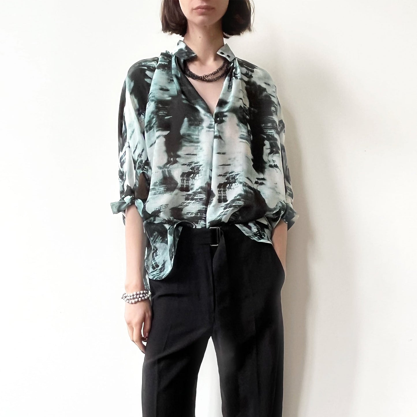 Tadi Blouse in Night Green Desert