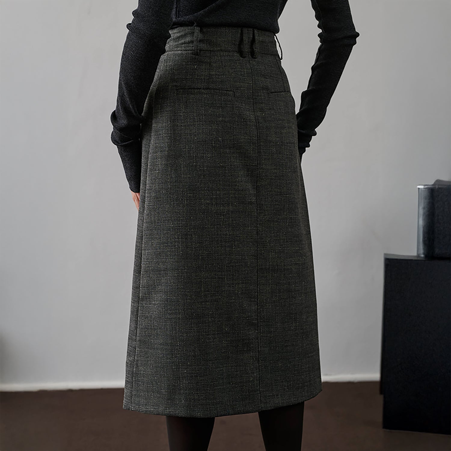 Varna Pleat Skirt in Grey
