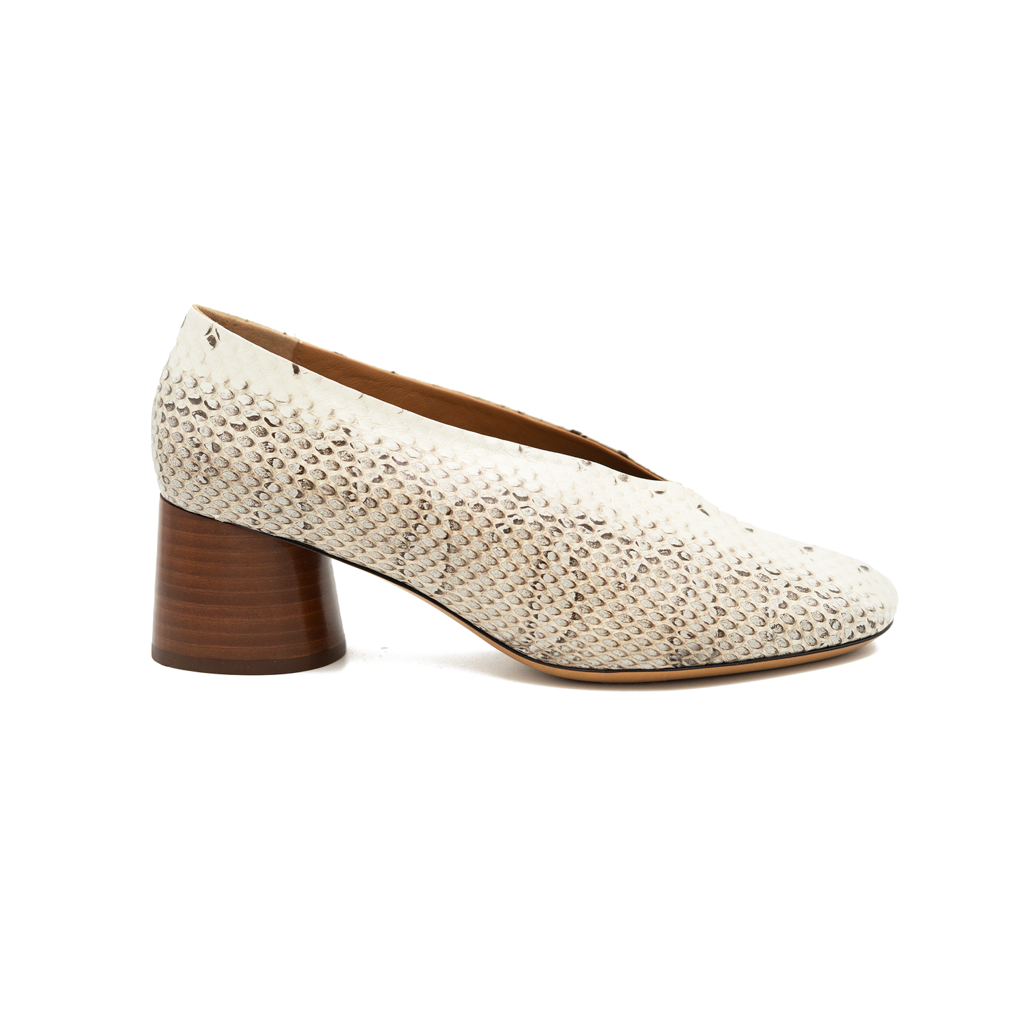 Glove Pump in Roccia Leather