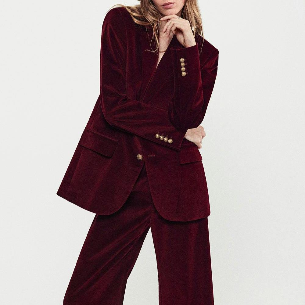 Everyday Velvet Blazer in Wine