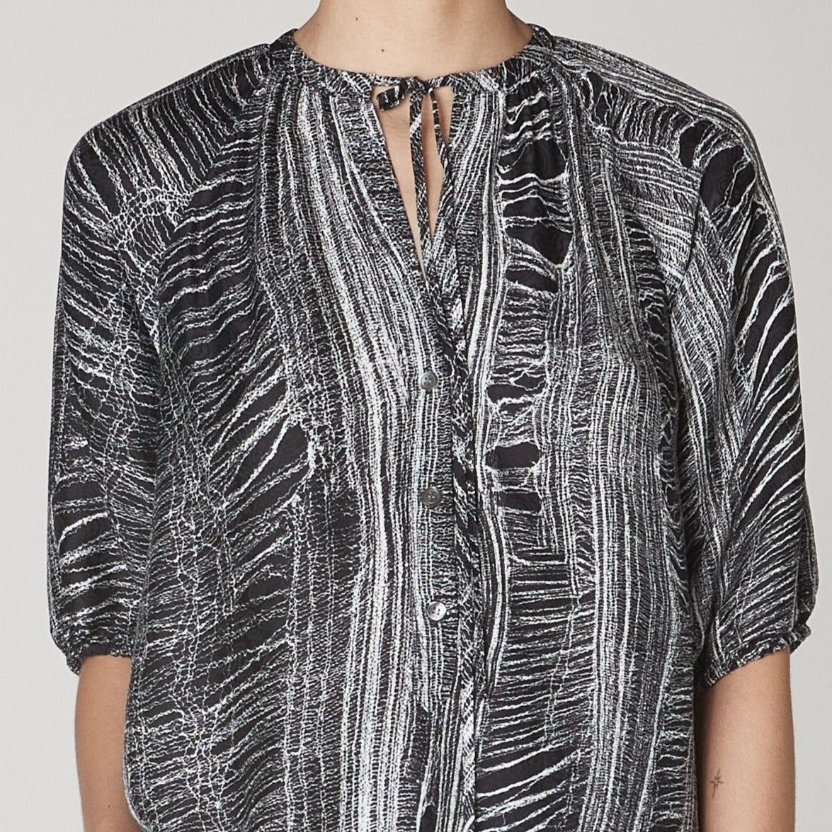 Printed Poet Blouse in Black & White