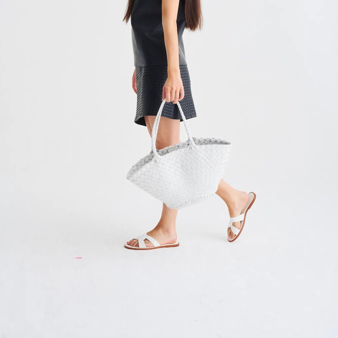 Egola Basket Bag in White
