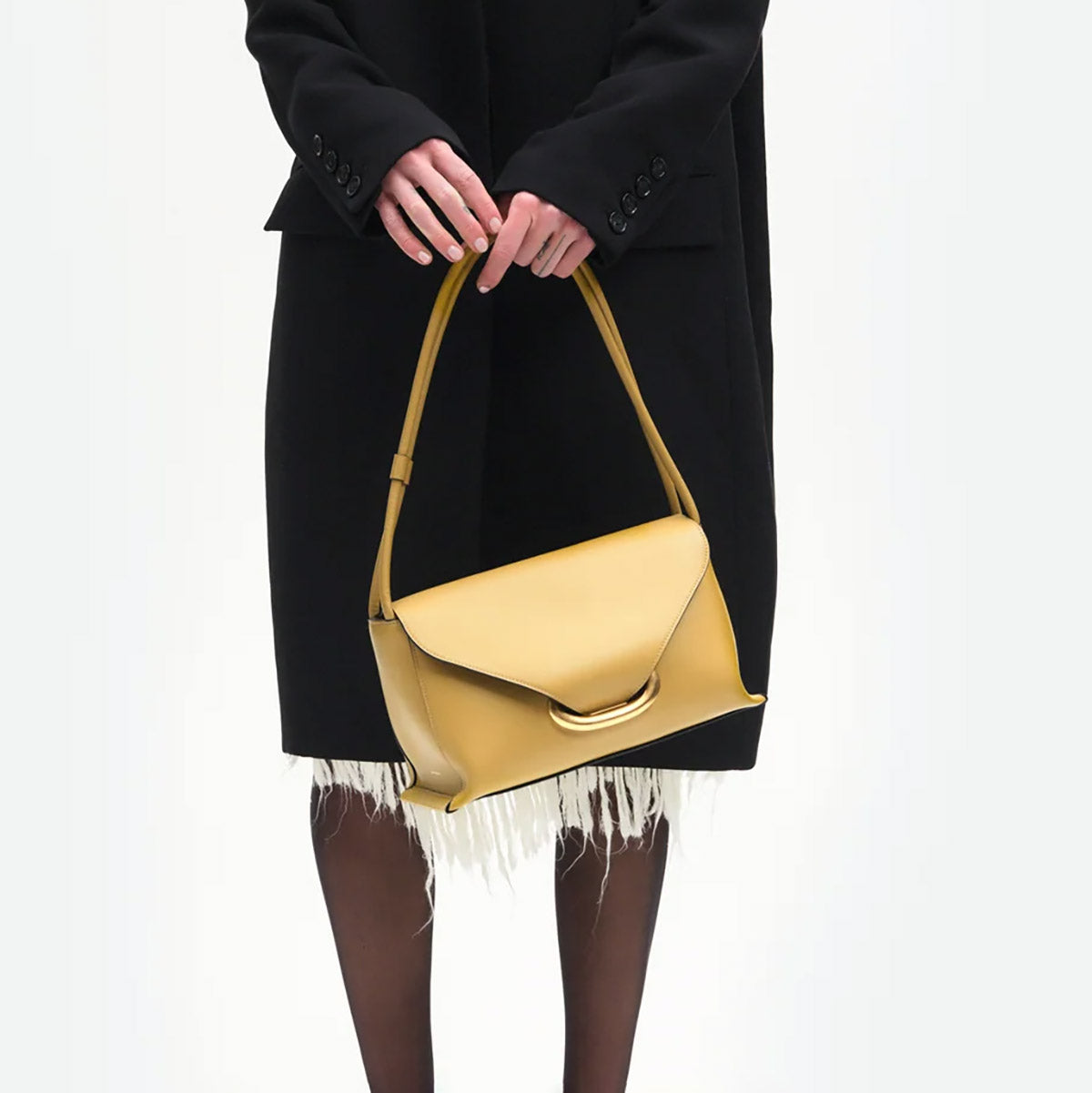 Veneto Shoulder Bag in Saffron