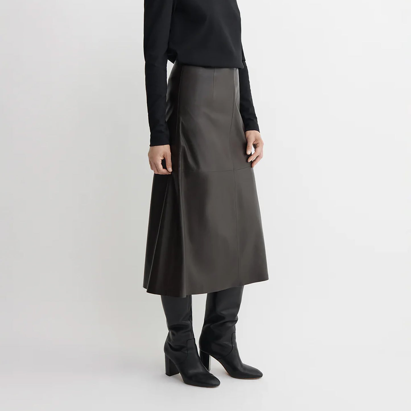 Philipa Leather Skirt in Mud Brown