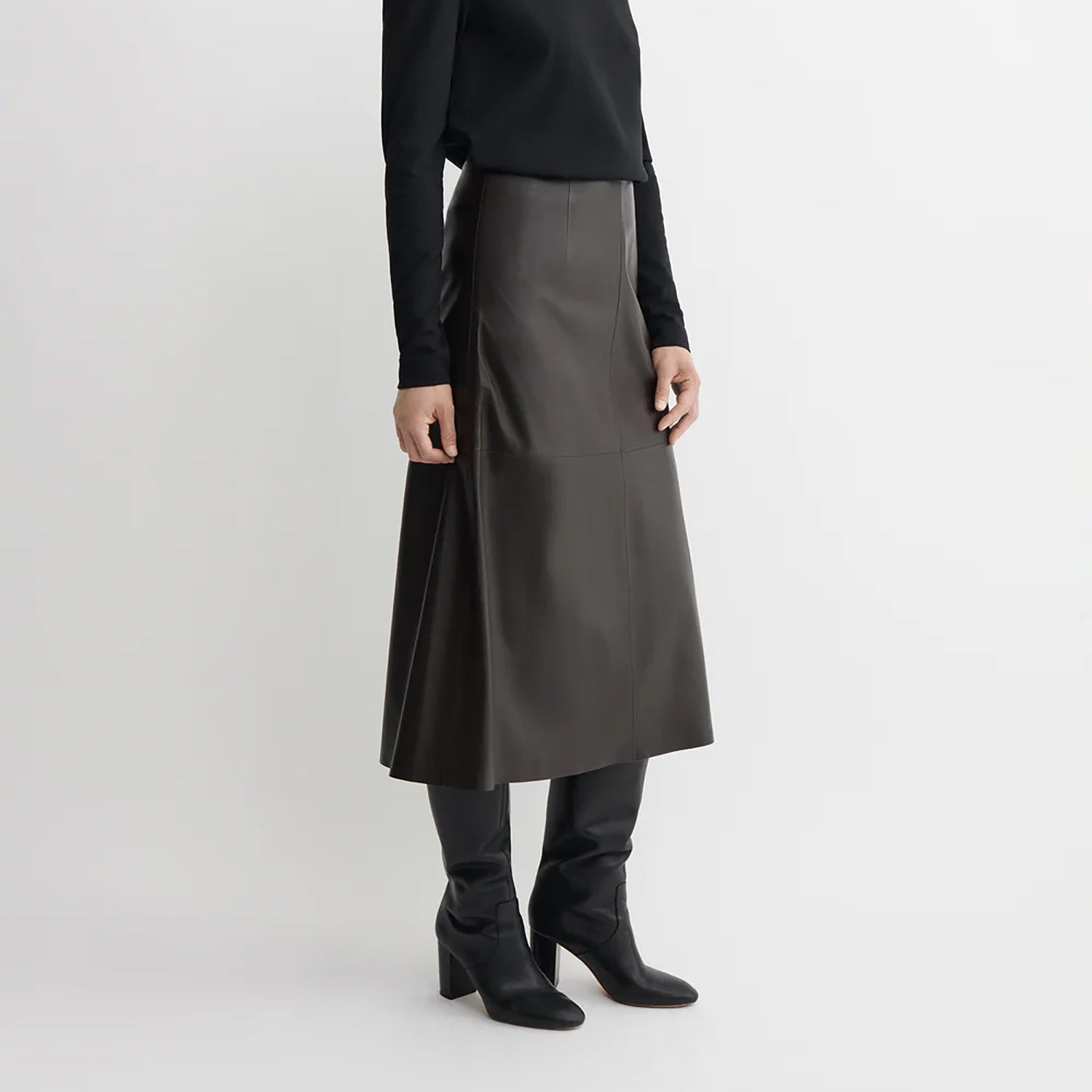 Philipa Leather Skirt in Mud Brown