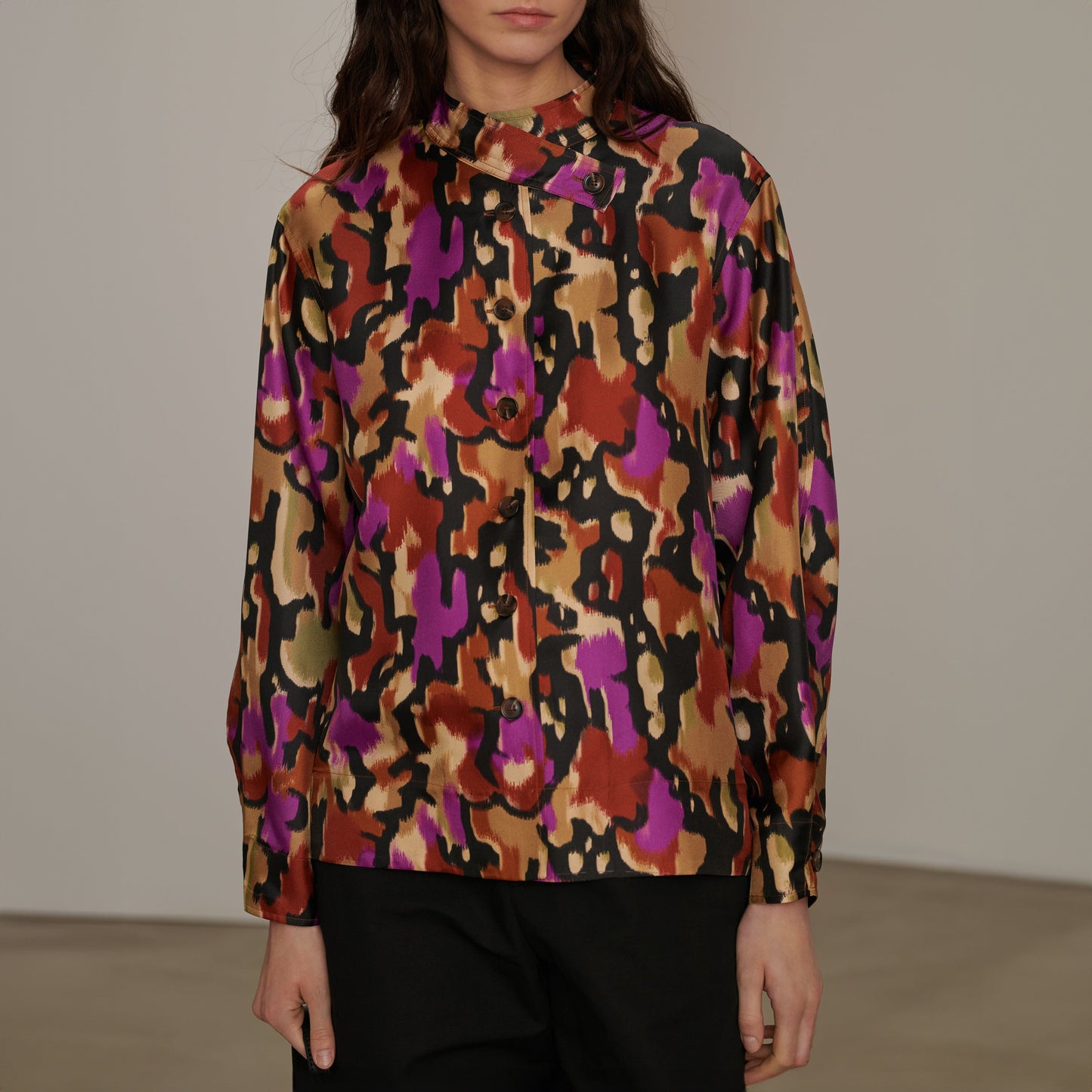 Calypso Silk Shirt in Hazelnut & Fuchsia