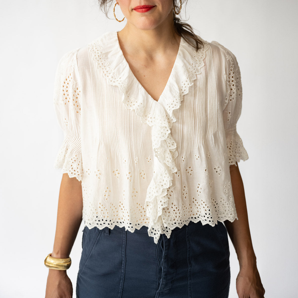 Henri Top in Salt Eyelet