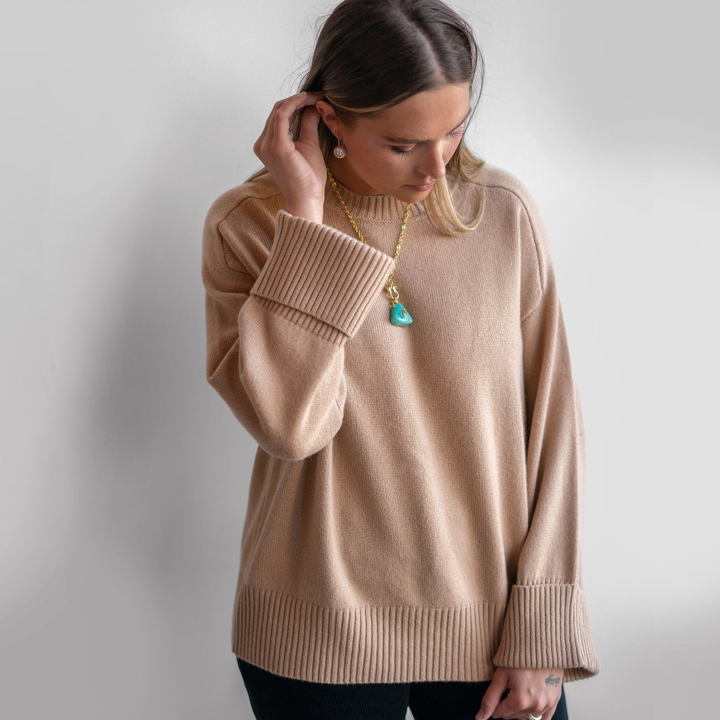 Wide Sleeve Cashmere Pullover in Honey