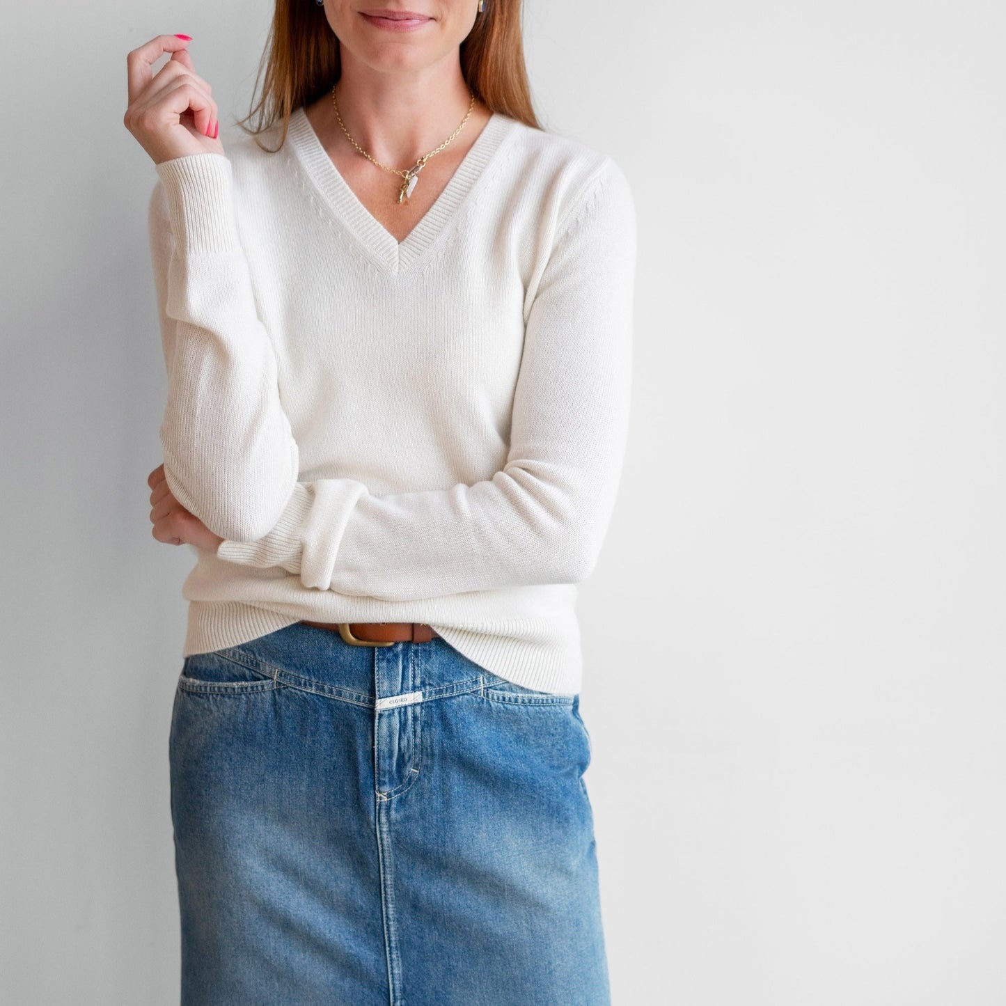 Valdorf V-Neck Sweater in Ivory