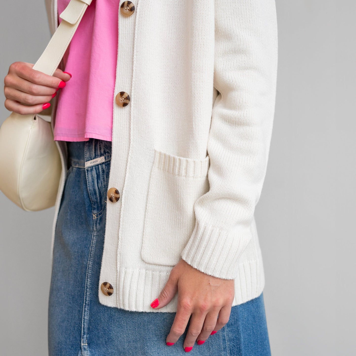 Cashmere Knit Cardigan in Ivory