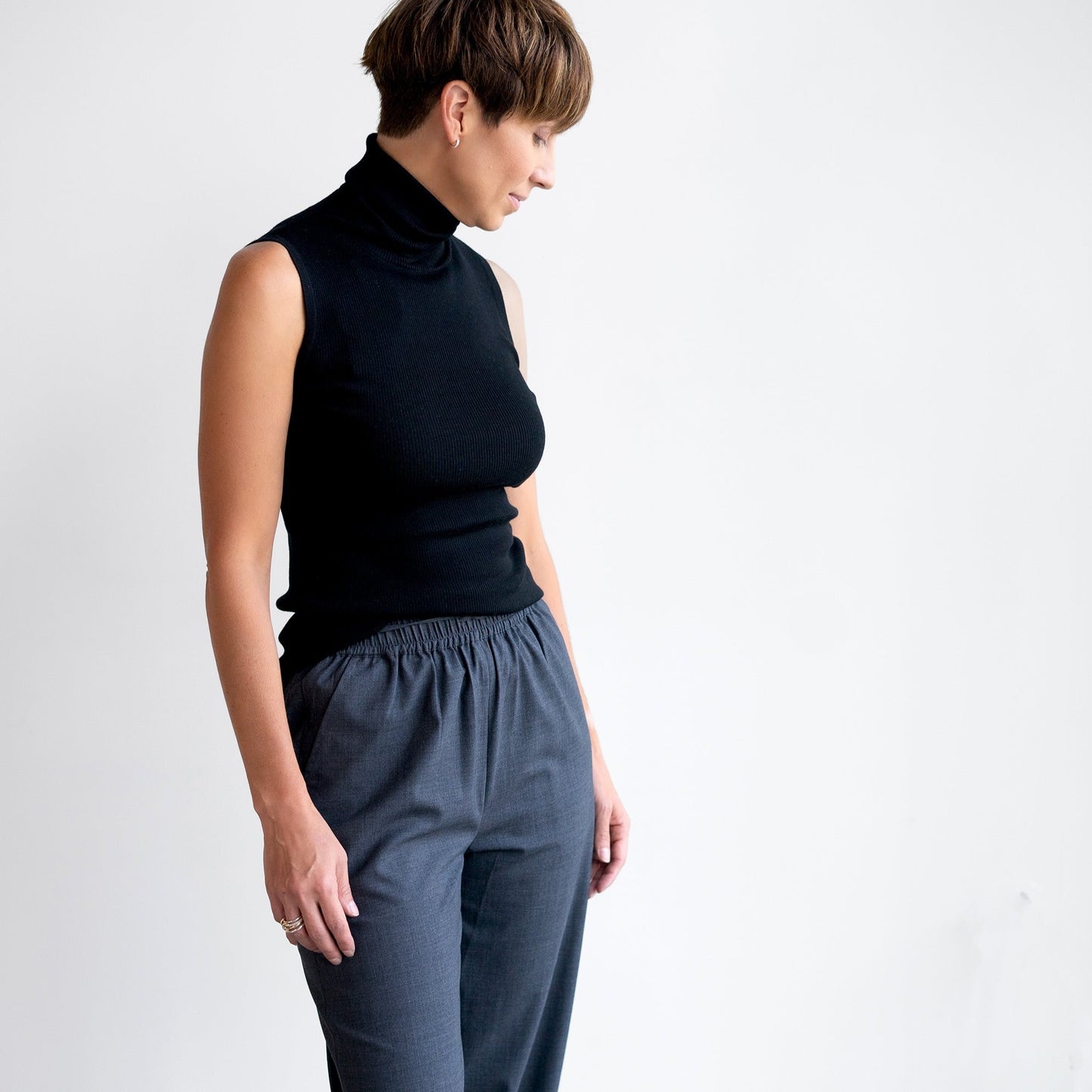 Tapered Easy Pant in Anthacite Grey