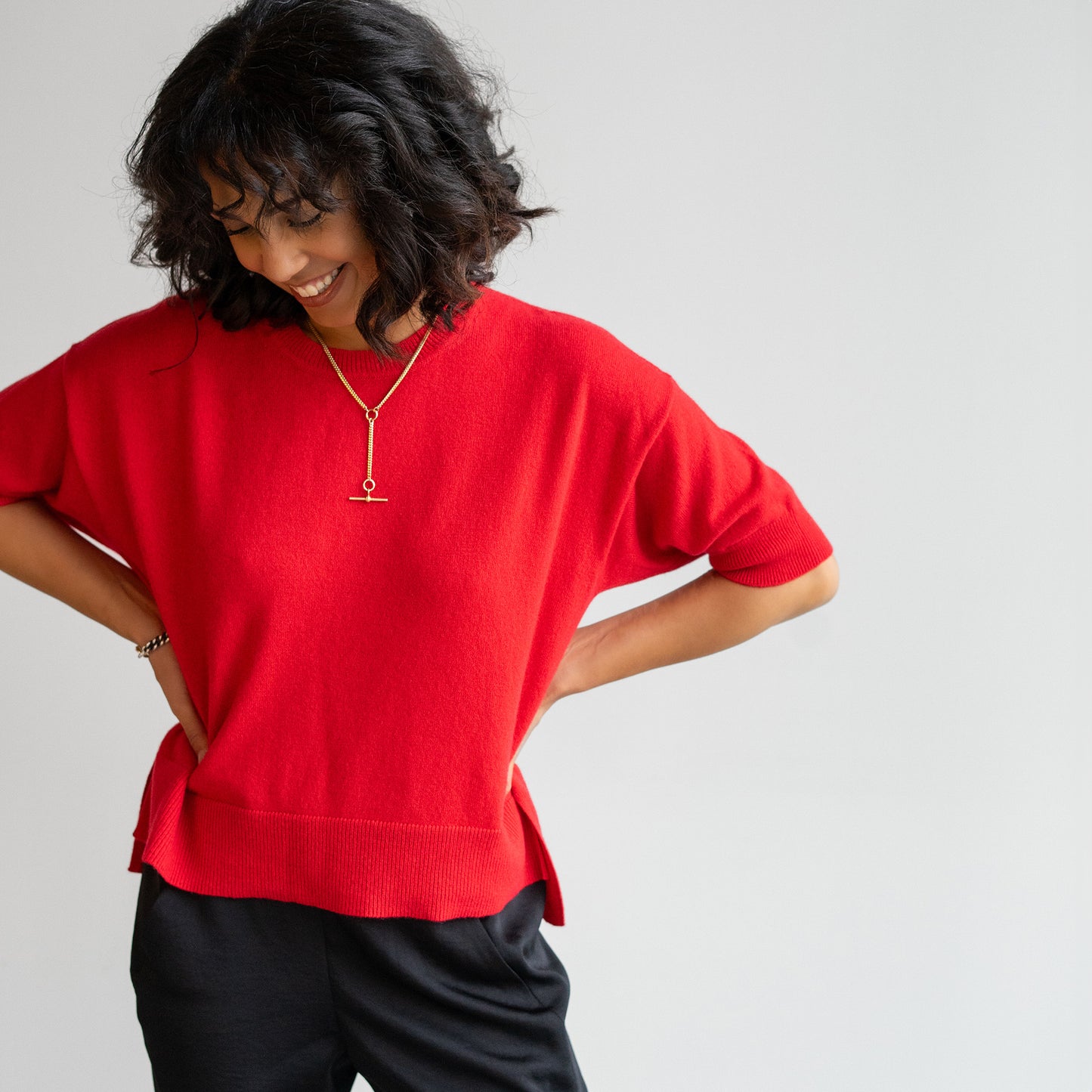 Short Sleeve Cashmere Sweater in Red