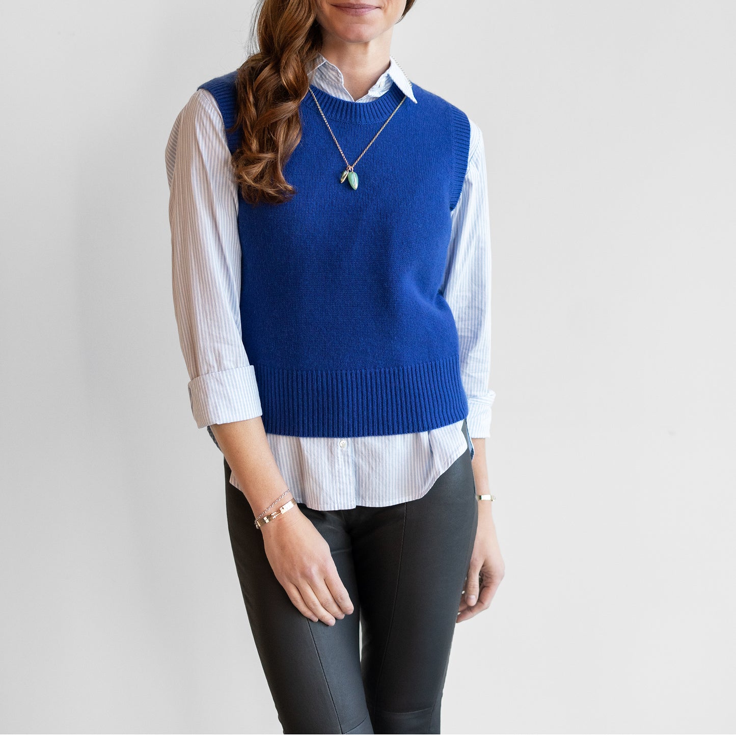 Sleeveless Cashmere Sweater in Night Dive