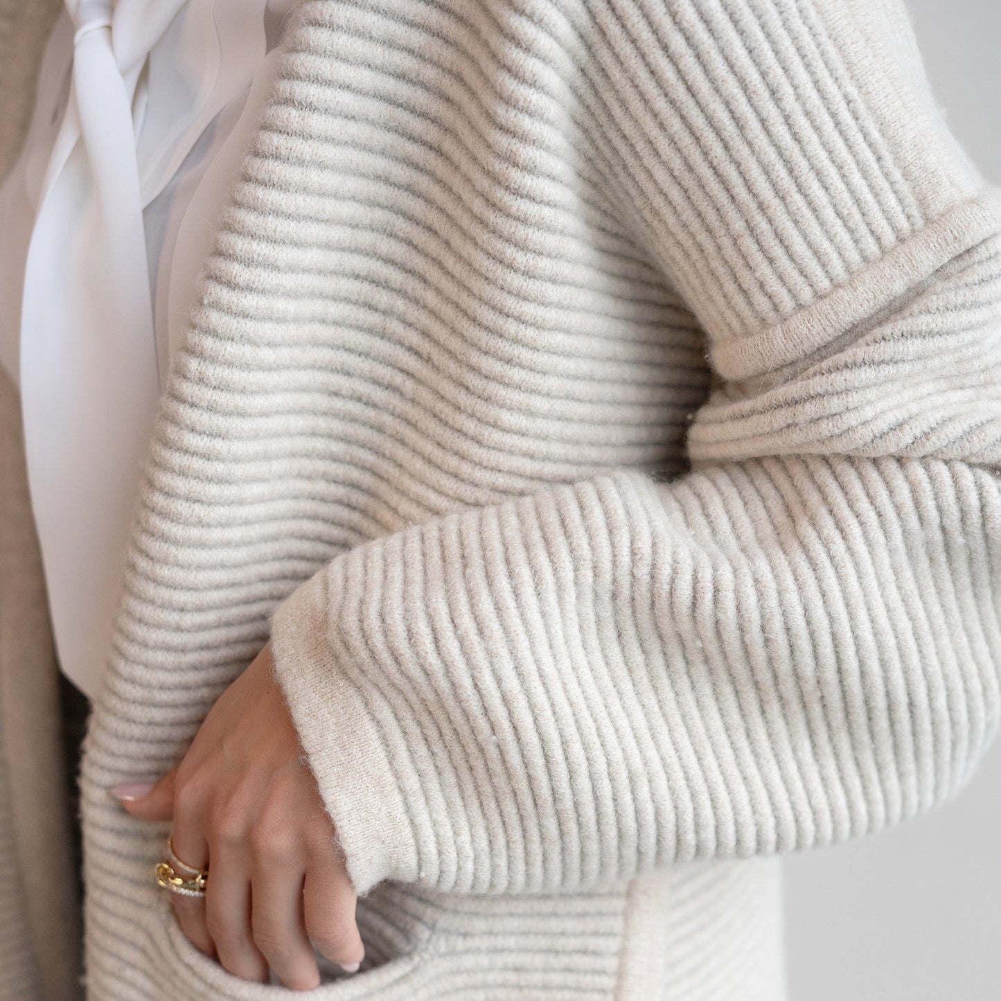 Ottoman Cardigan in Alabaster & Carrara